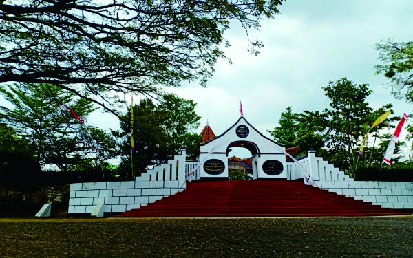 Situs Jambansari Destinasi Wisata Religi Ciamis