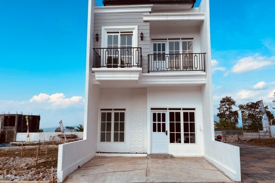 Wujudkan Rumah Impian berkonsep villa di Naufal Hills